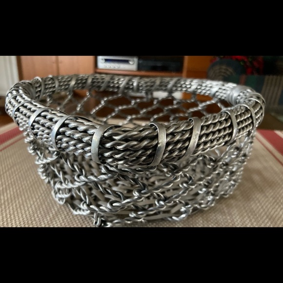 Heart-shaped aluminum chain link design bread/fruit/other basket. Brand new. - Picture 5 of 7